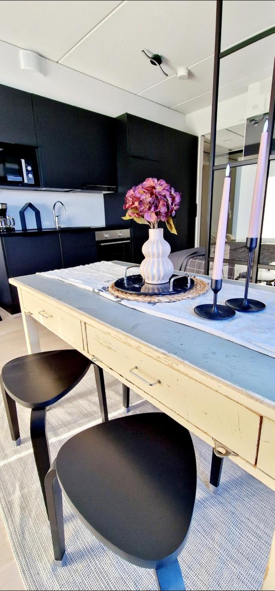 Modern Apartment Near Tampereen Messukeskus, With Own Private And Free Parking Extérieur photo