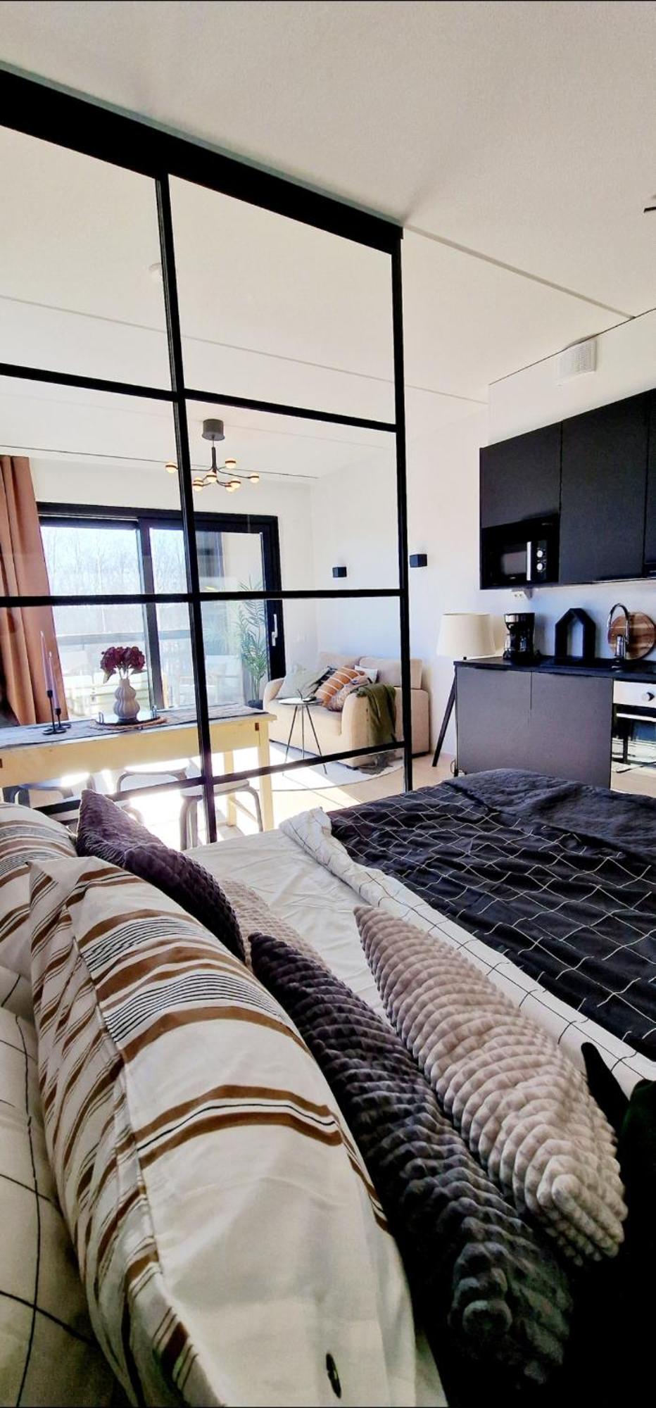 Modern Apartment Near Tampereen Messukeskus, With Own Private And Free Parking Extérieur photo